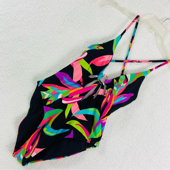 Trina Turk BIRDS OF PARADISE CUT MAILLOT. NWOT. Size 6 - Picture 8 of 15